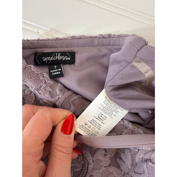 NWT Speechless Scalloped Lace Fit & Flare Dress Lavender Cocktail Size 7 JUNIORS - Picture 5 of 8